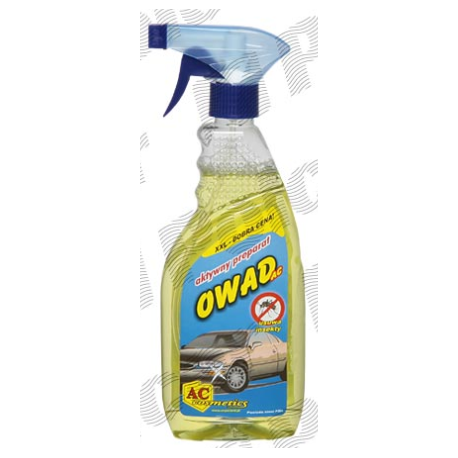 Spray liquide pour enlever les insectes sur votre carrosserie automobile